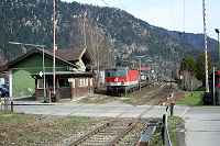 Die 1144 233 in der Überholung in Farchant. none